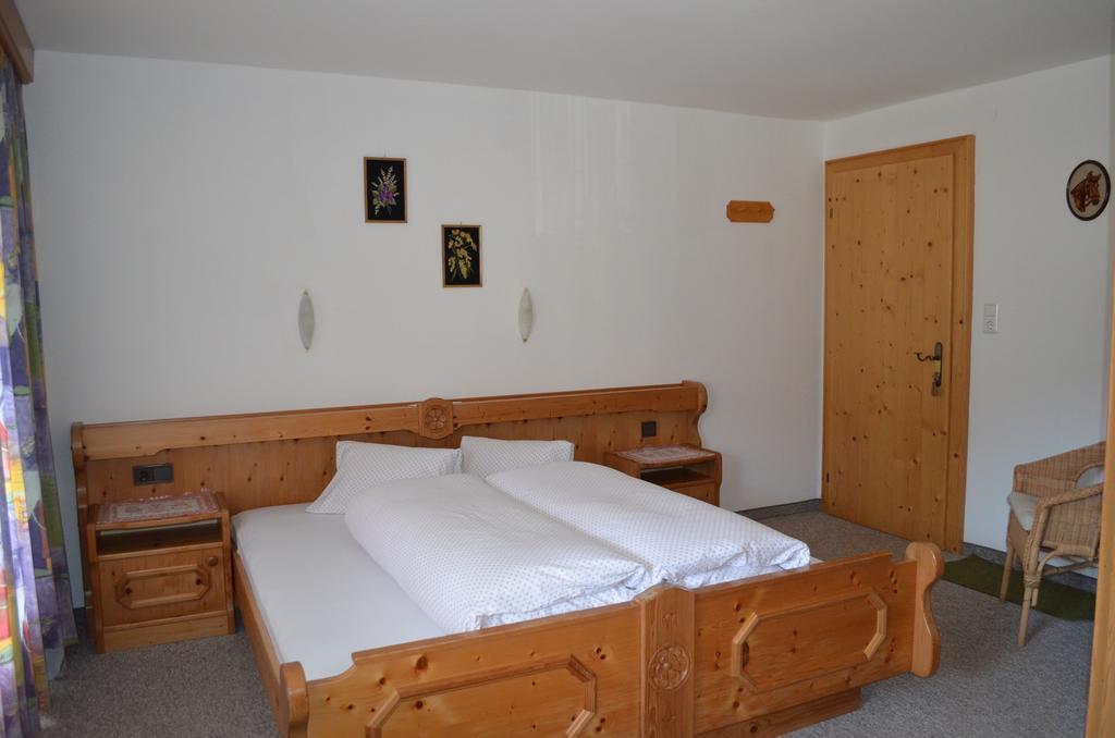 Hotel Lärchenhof Leutasch Zimmer foto